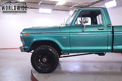 Ford-F250-HIGHBOY-1976-6