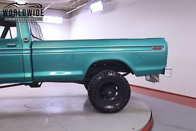 Ford-F250-HIGHBOY-1976-9