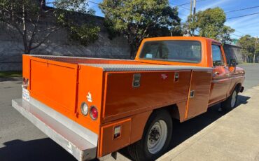 Ford-F250-custom-1977-1