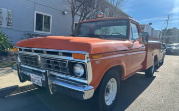 Ford-F250-custom-1977