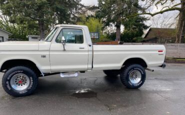 Ford-F250-highboy-1975-1