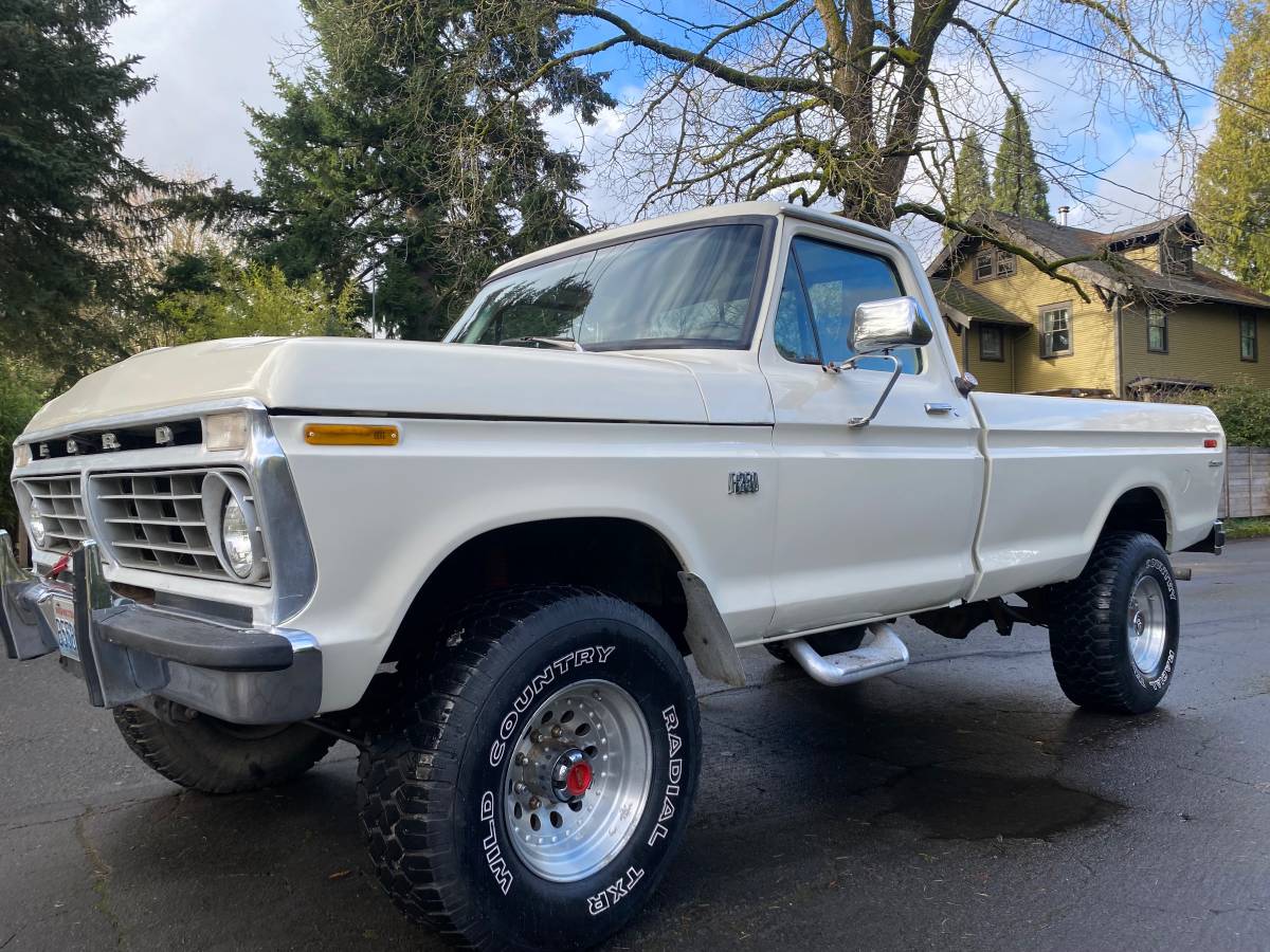 Ford-F250-highboy-1975-10