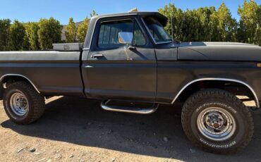 Ford-F250-highboy-1975-1609340-1