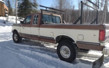 Ford-F250-lariat-1987-48280-1