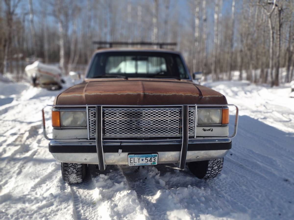 Ford-F250-lariat-1987-48280-3