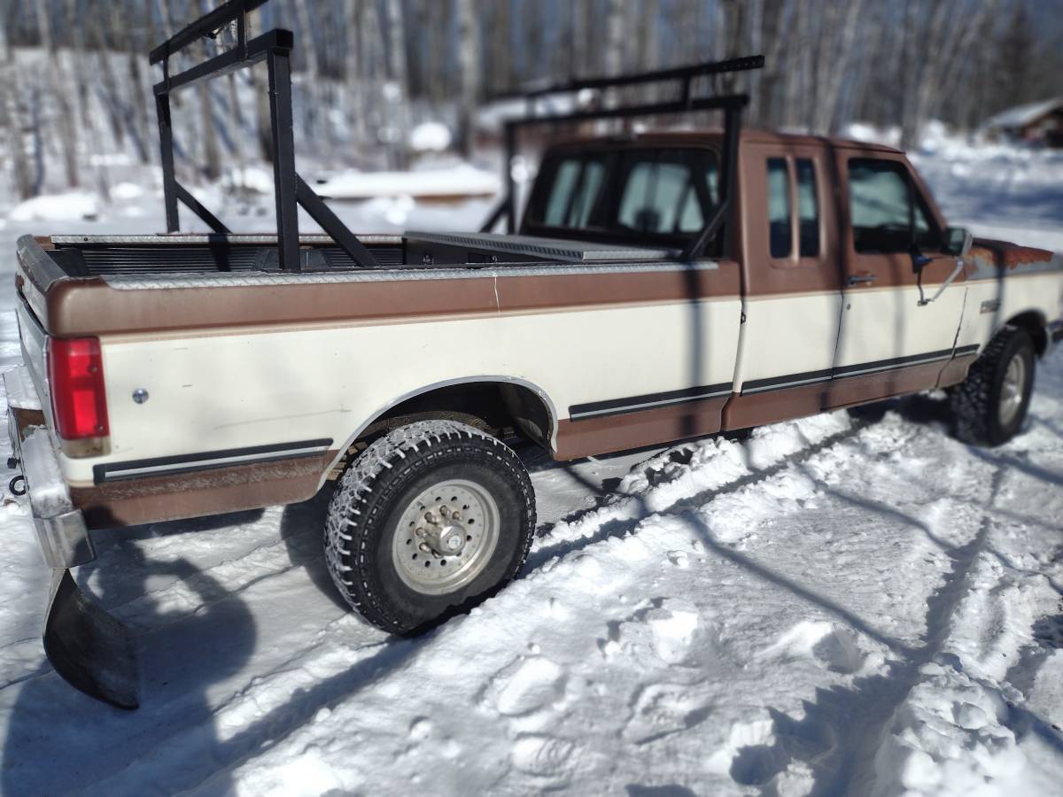 Ford-F250-lariat-1987-48280-5