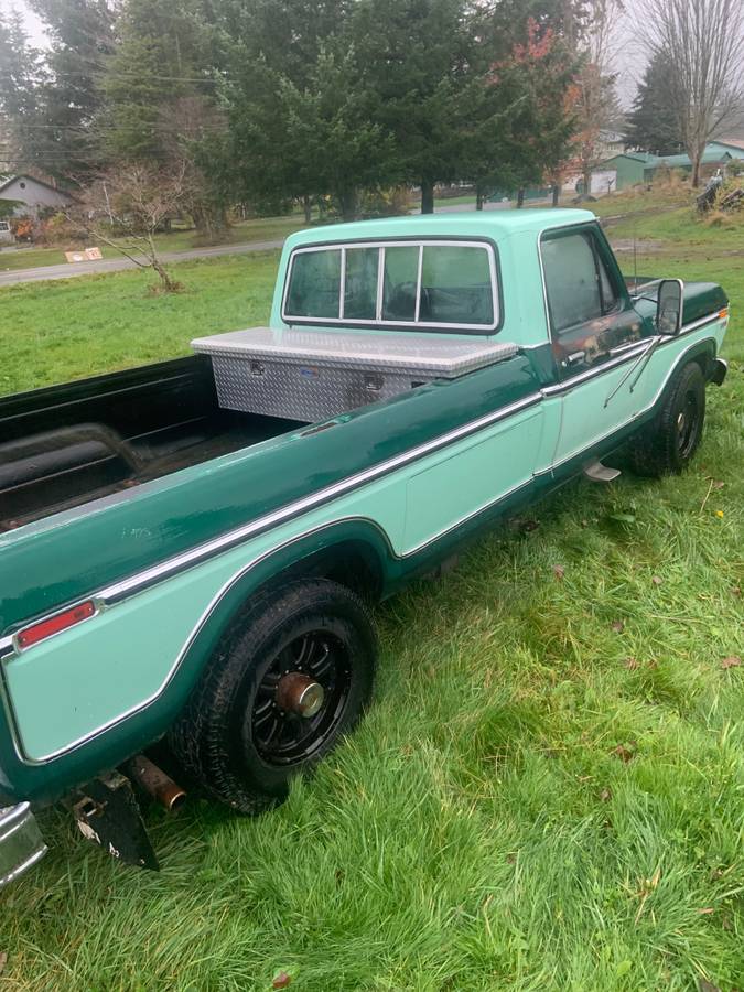 Ford-F350-ranger-xlt-camper-special-1977-green-91732-12