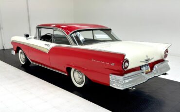 Ford-Fairlane-1957-Red-Black-78850-2