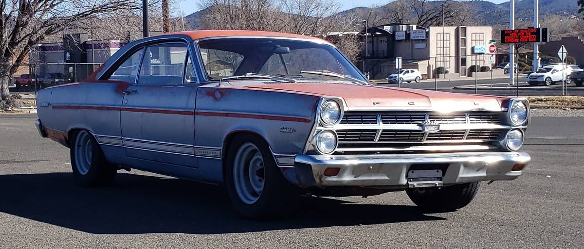 Ford-Fairlane-1967-241401-2