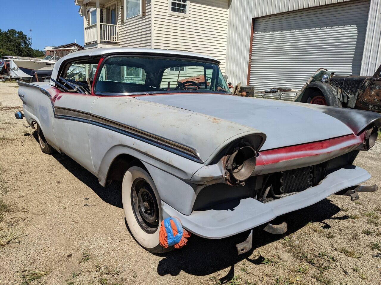 Ford-Fairlane-Cabriolet-1957-Gray-Black-66089-2