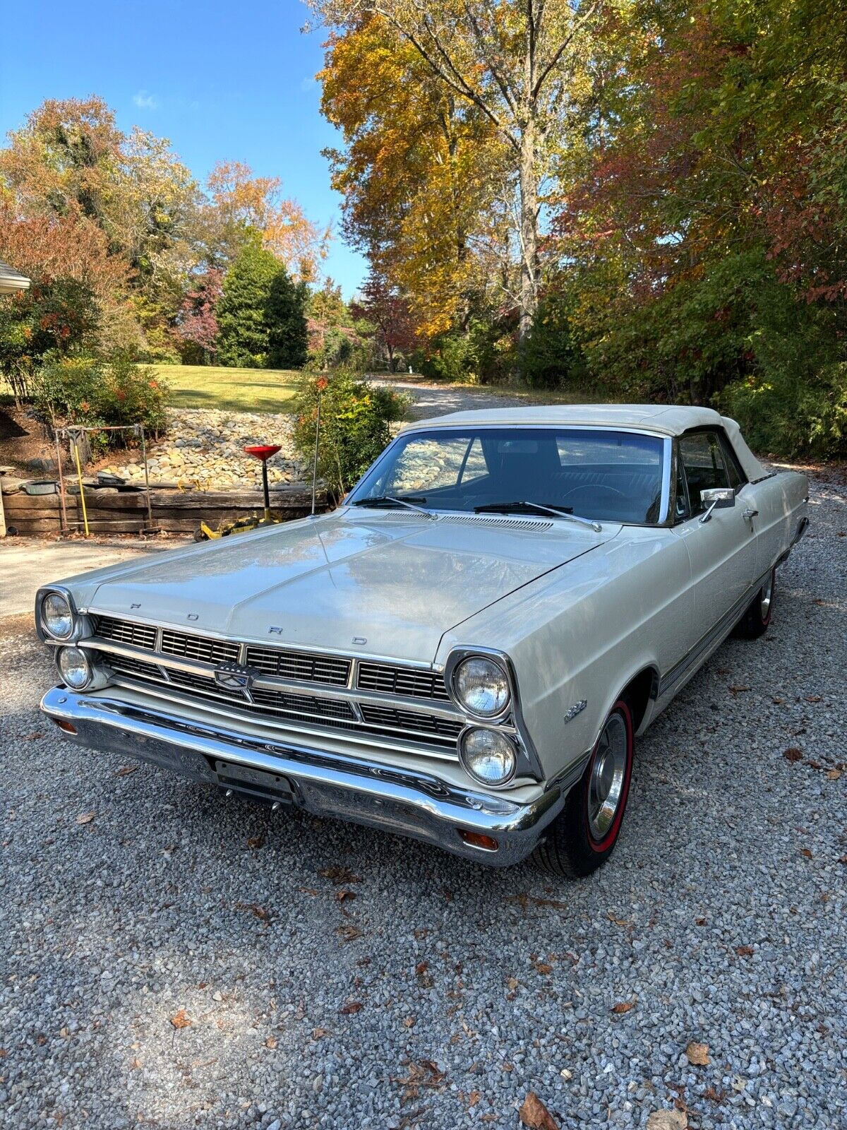 Ford-Fairlane-Cabriolet-1967-White-Black-99999-5