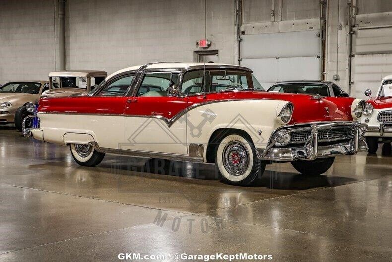 Ford Fairlane Crown Victoria Coupe 1955