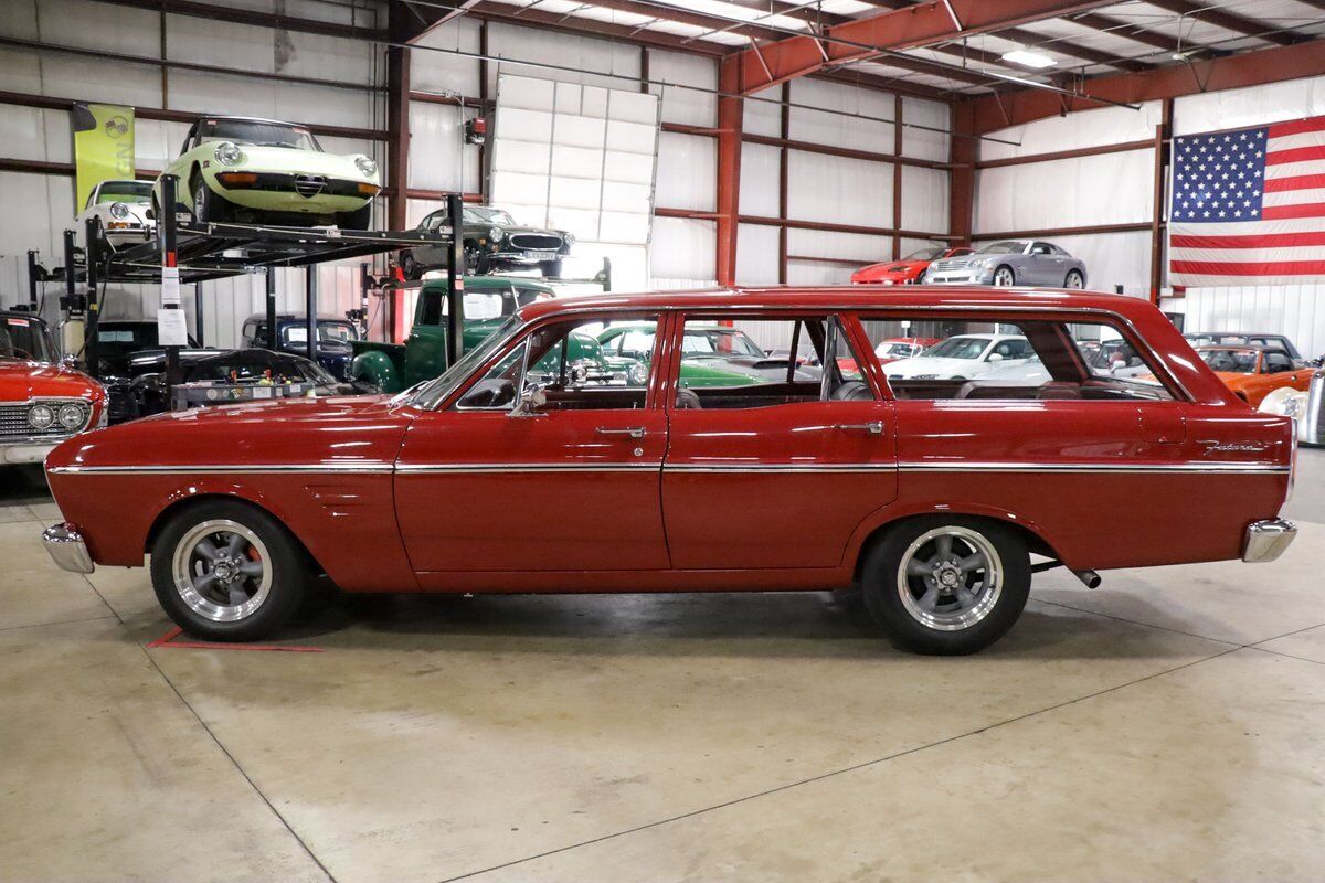 Ford-Falcon-Berline-1967-Red-Red-69506-4