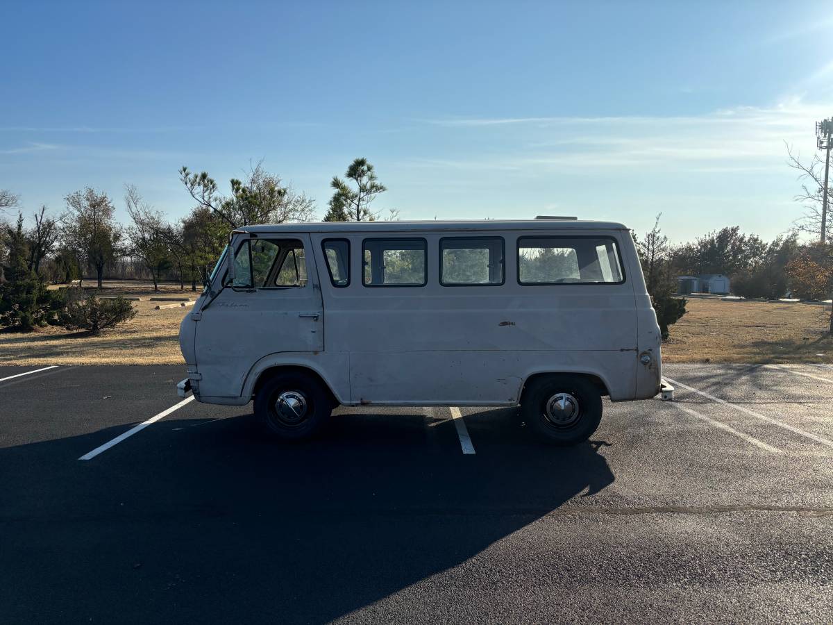 Ford-Falcon-econoline-1963-4