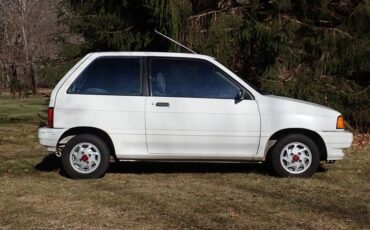 Ford-Festiva-1993-white-104607-3