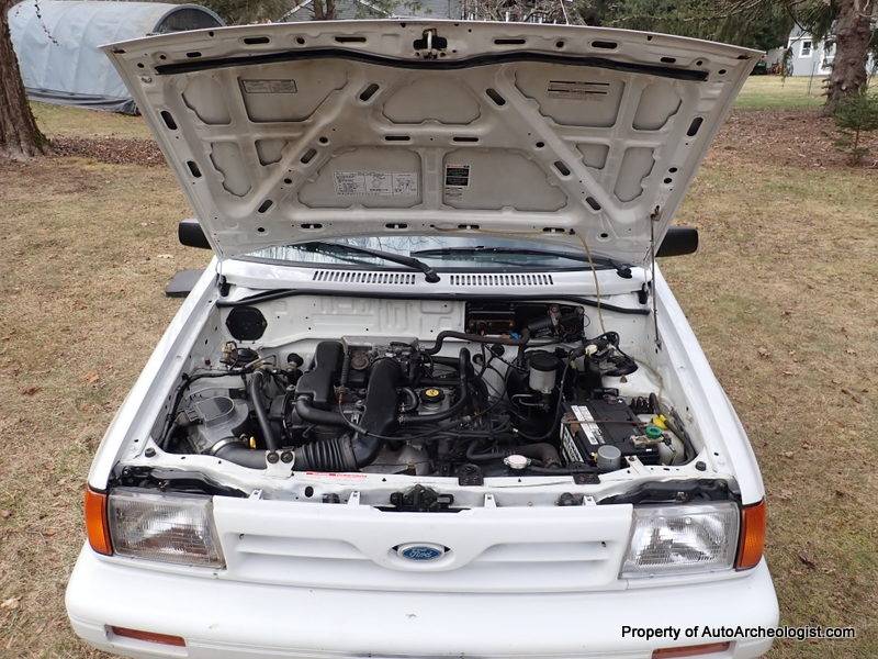 Ford-Festiva-1993-white-104607-7