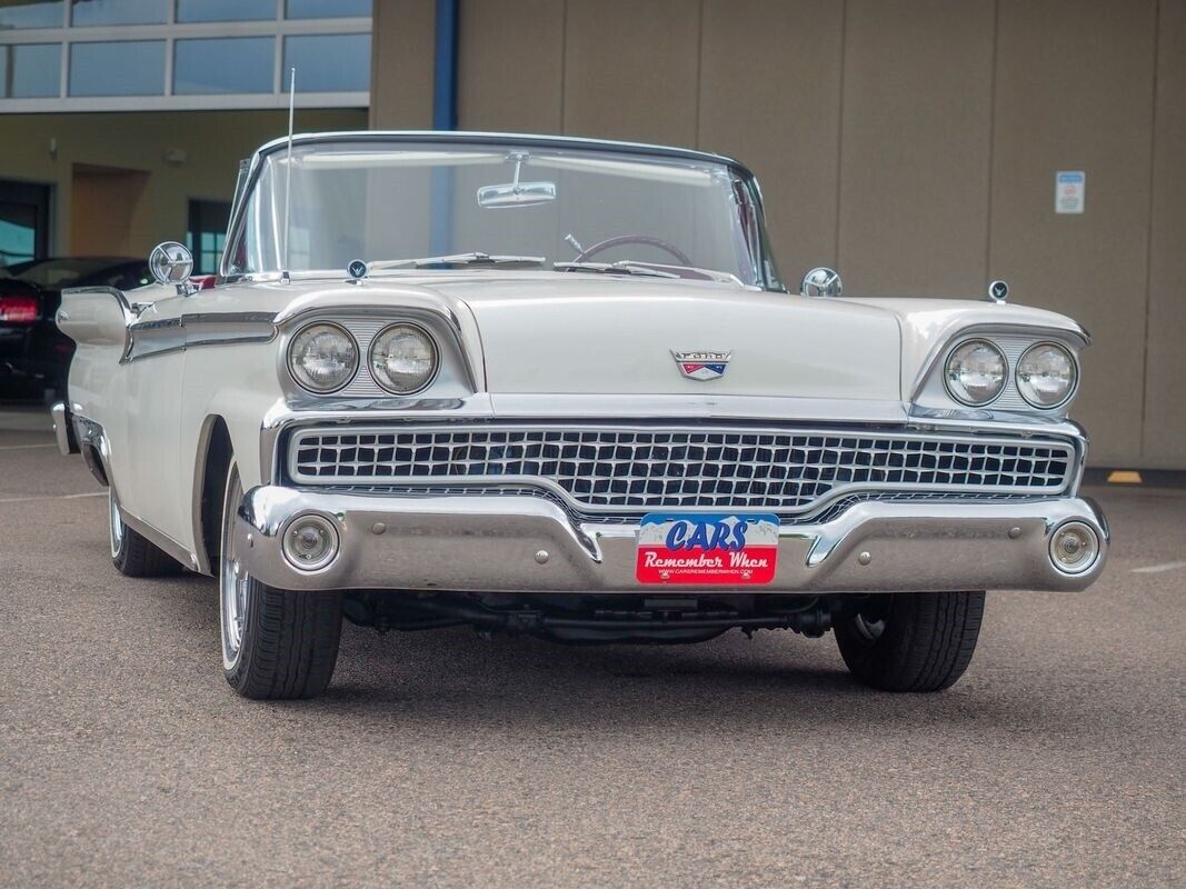 Ford-Galaxie-1959-White-Red-52320-7