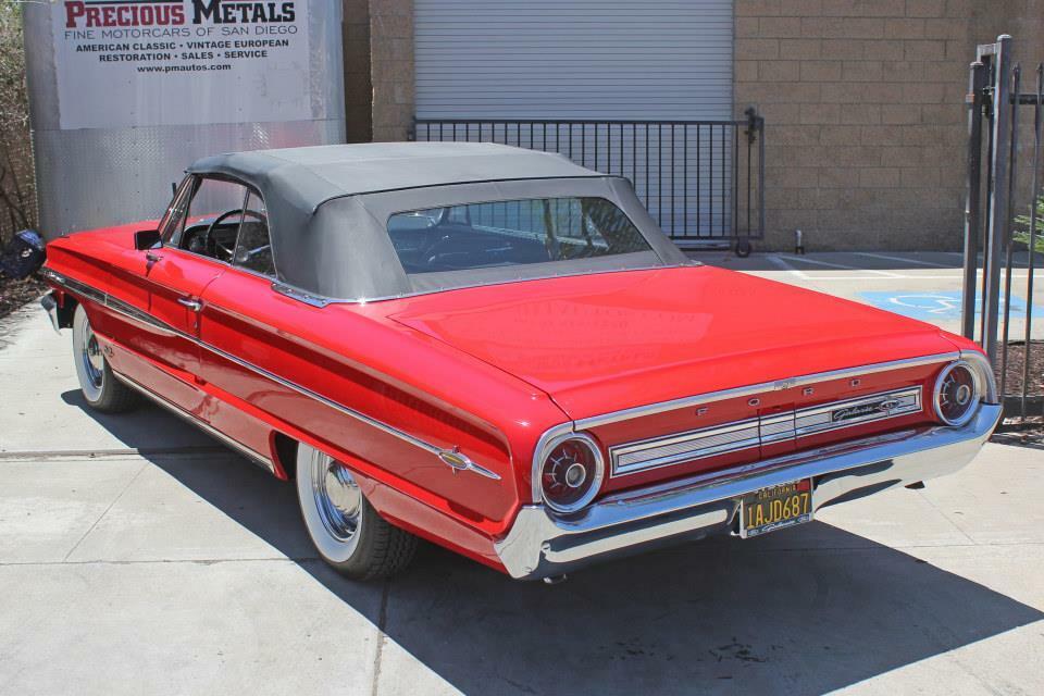 Ford-Galaxie-1964-Red-Black-185274-31