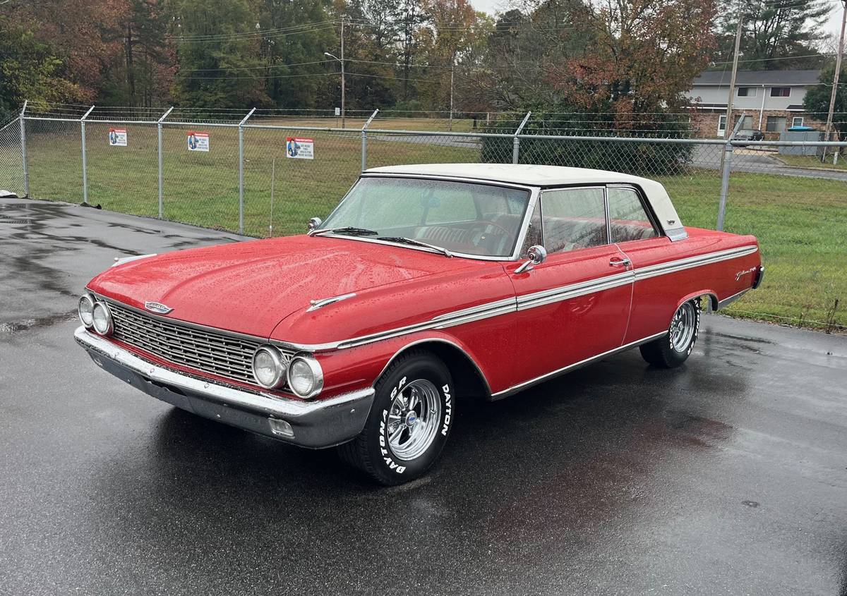 Ford-Galaxie-500-1962-1