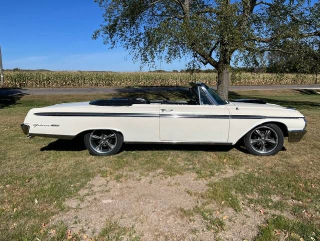 Ford-Galaxie-500-xl-convertible-1962-white-29998-1