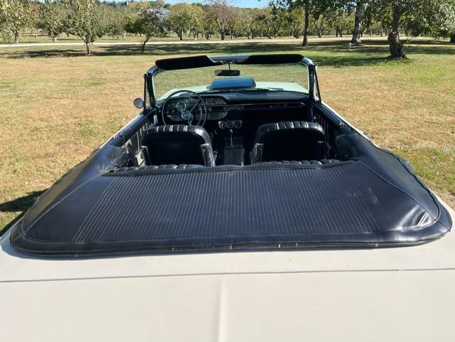 Ford-Galaxie-500-xl-convertible-1962-white-29998-19