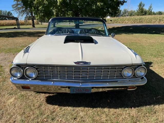 Ford-Galaxie-500-xl-convertible-1962-white-29998-7