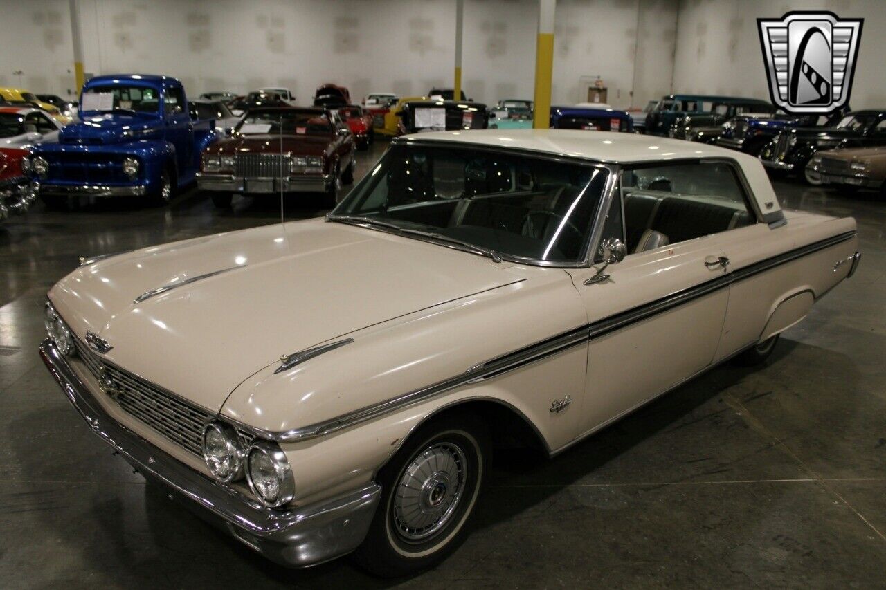 Ford-Galaxie-Coupe-1962-2