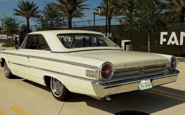 Ford-Galaxie-Coupe-1963-4