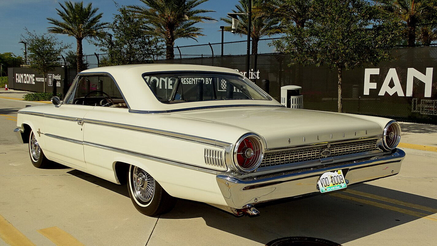 Ford-Galaxie-Coupe-1963-4