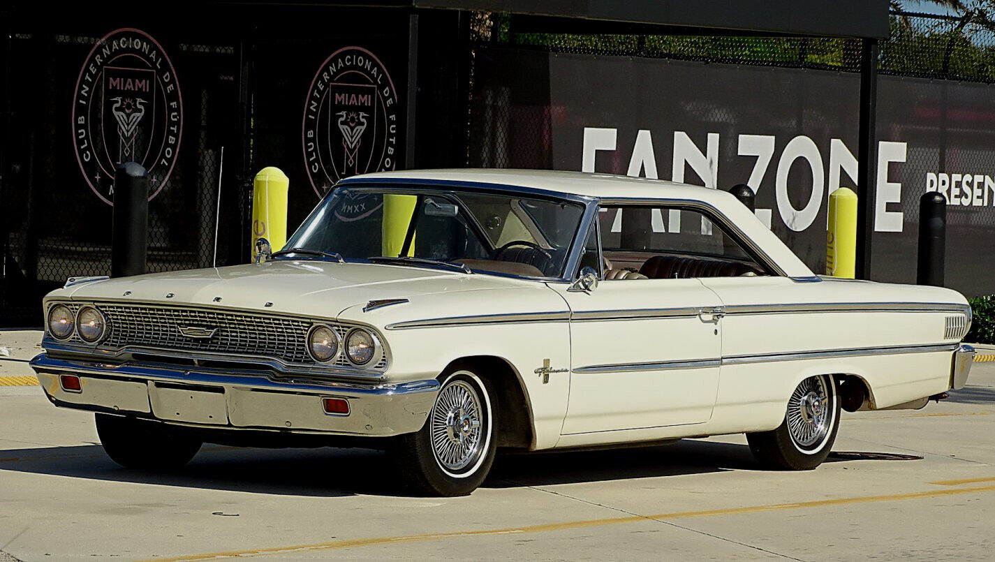 Ford-Galaxie-Coupe-1963-8