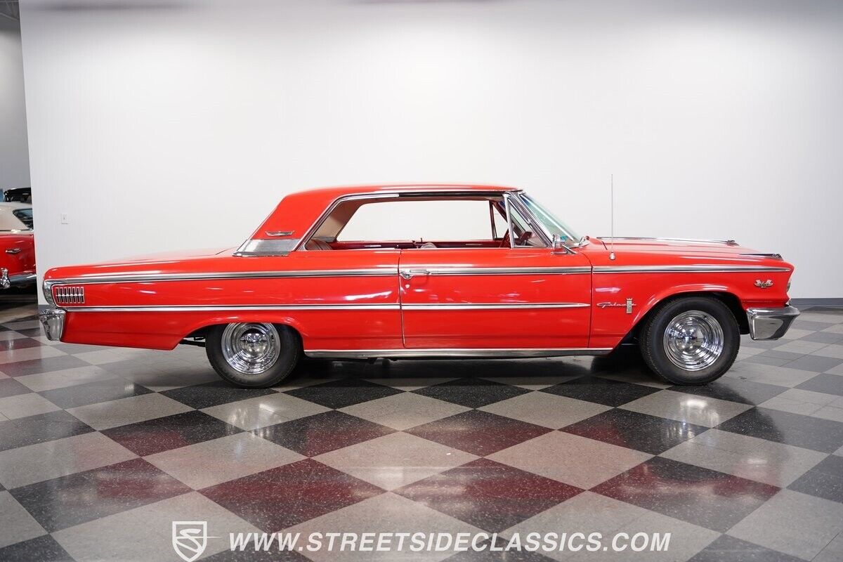 Ford-Galaxie-Coupe-1963-Red-Red-0-15