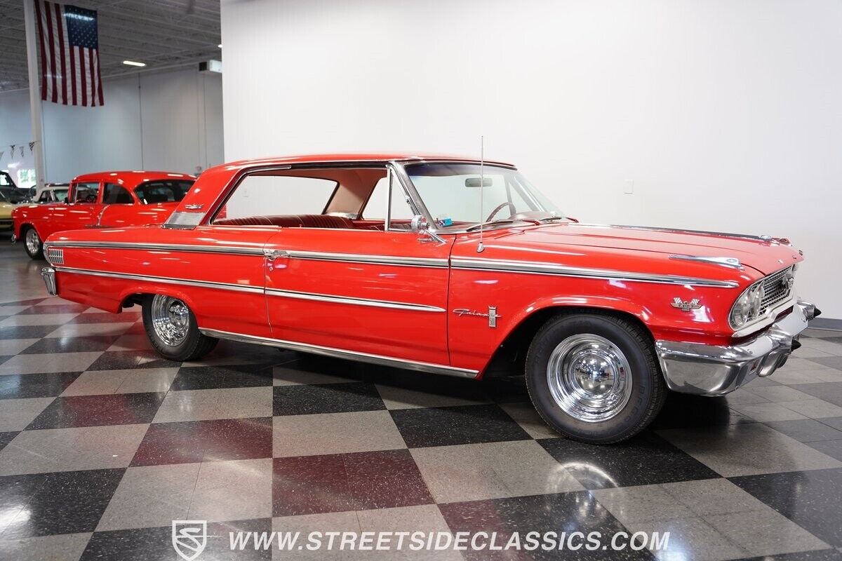 Ford-Galaxie-Coupe-1963-Red-Red-0-16