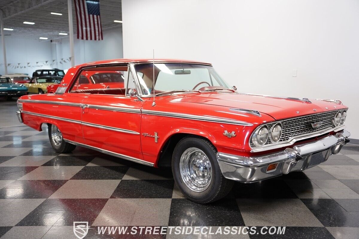 Ford-Galaxie-Coupe-1963-Red-Red-0-17