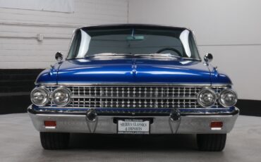 Ford-Galaxie-Starliner-Coupe-1961-2