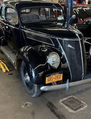 Ford-Model-78-Sedan-Berline-1937-Black-Tan-0-2