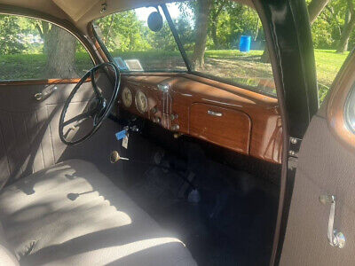 Ford-Model-78-Sedan-Berline-1937-Black-Tan-0-5