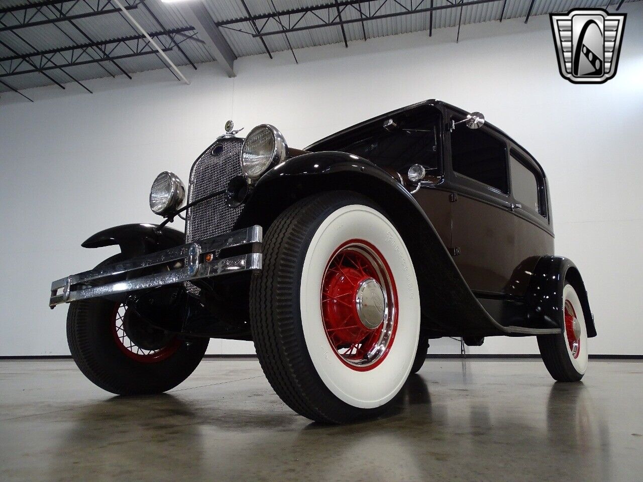 Ford-Model-A-1930-3