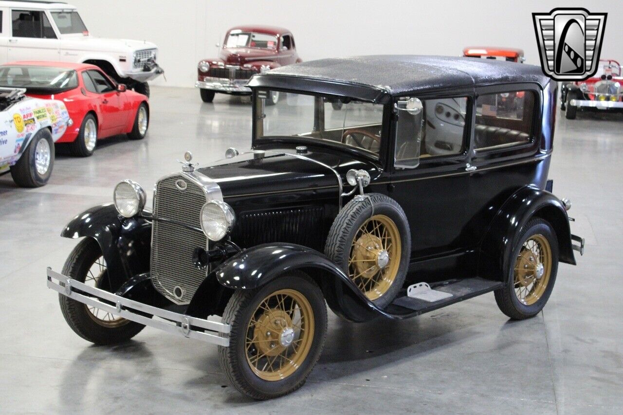 Ford-Model-A-Berline-1931-5