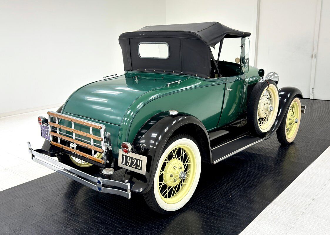 Ford-Model-A-Cabriolet-1929-4