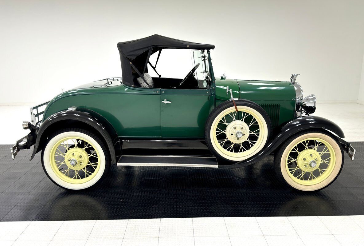 Ford-Model-A-Cabriolet-1929-5