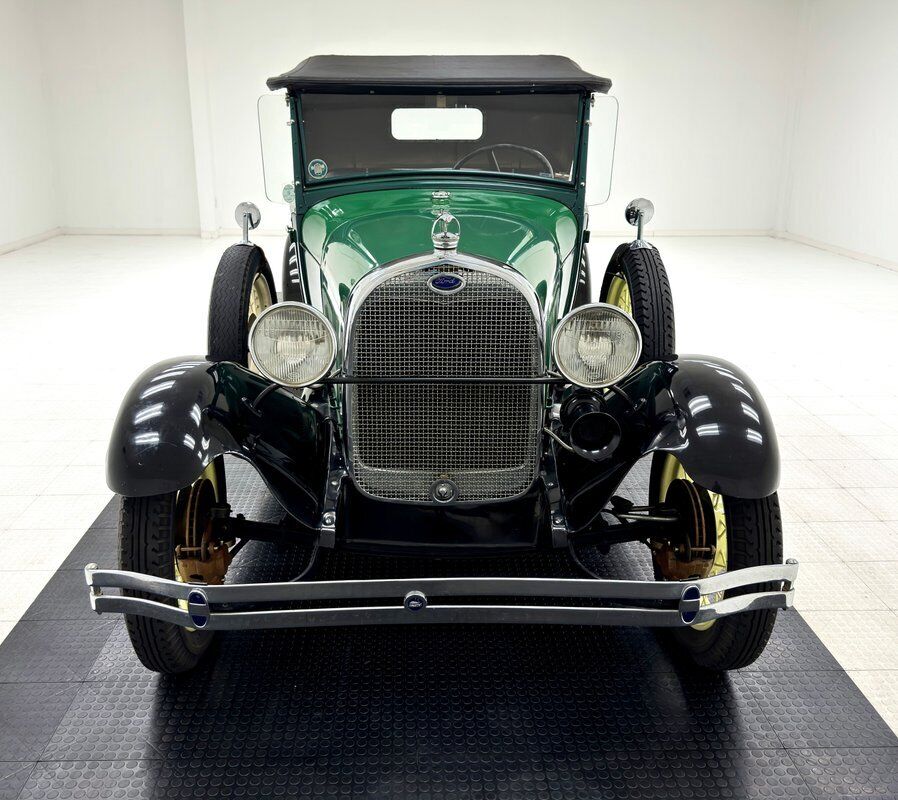 Ford-Model-A-Cabriolet-1929-7