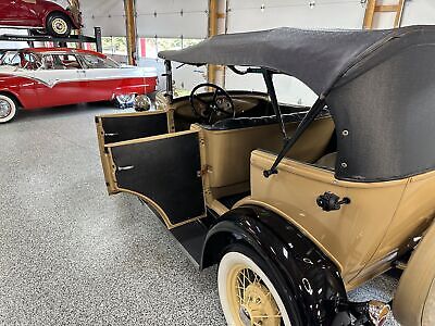 Ford-Model-A-Cabriolet-1931-30