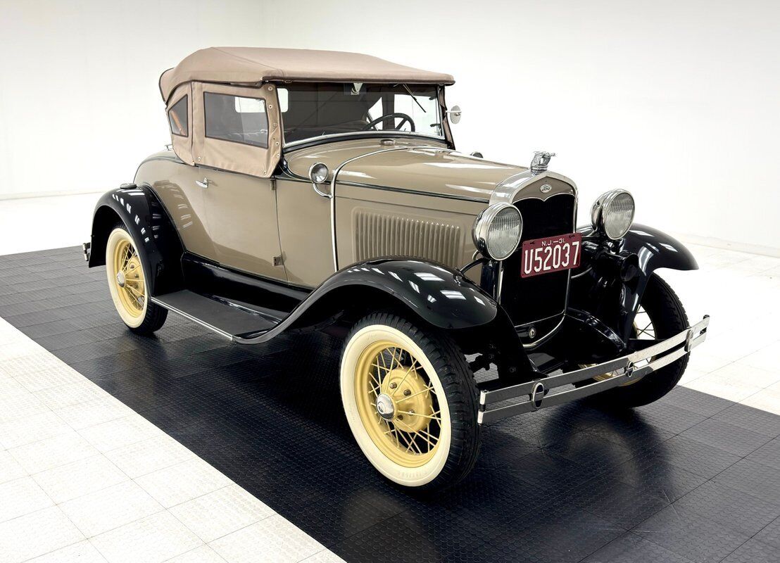 Ford-Model-A-Cabriolet-1931-6