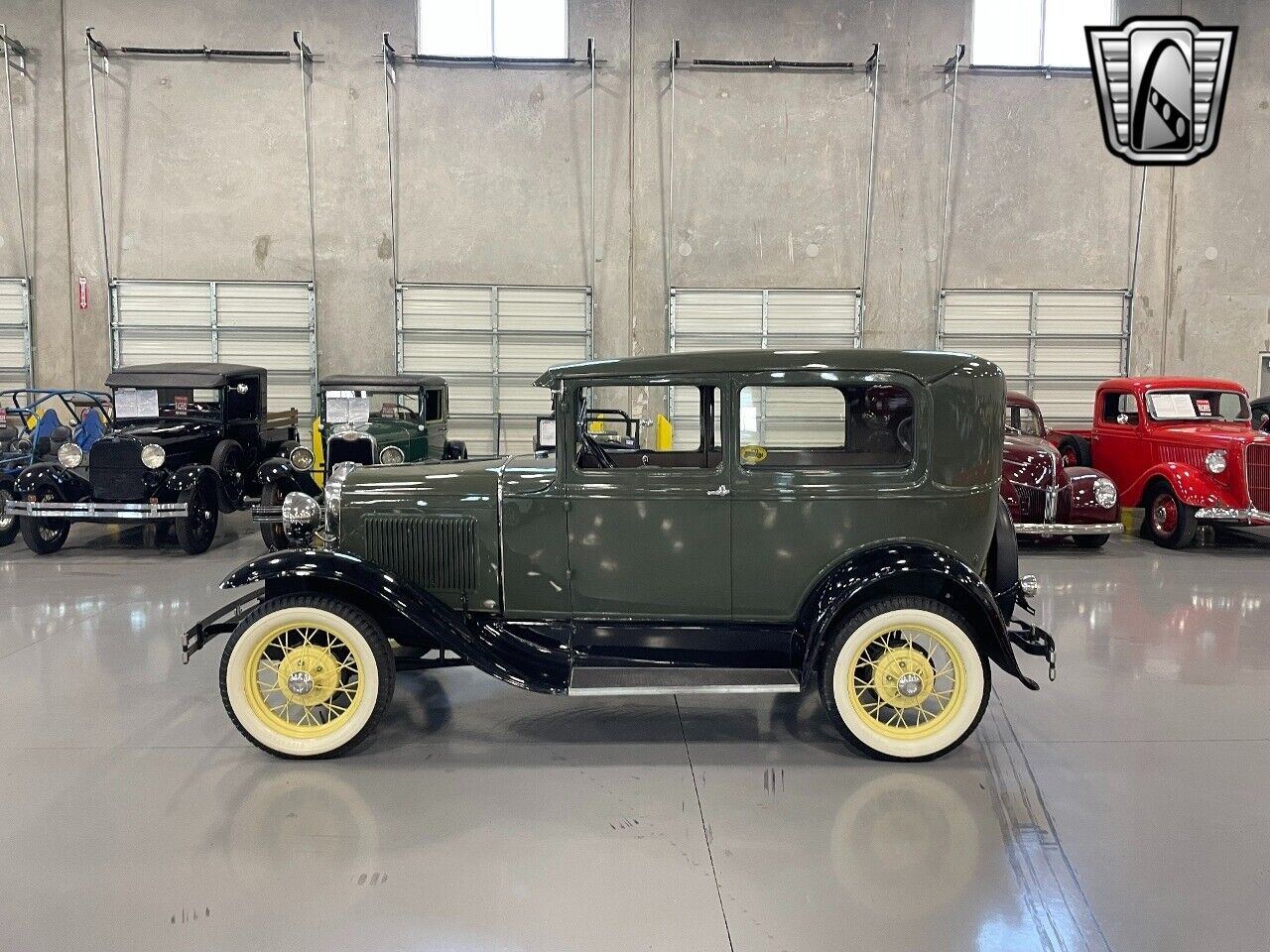 Ford-Model-A-Coupe-1930-3