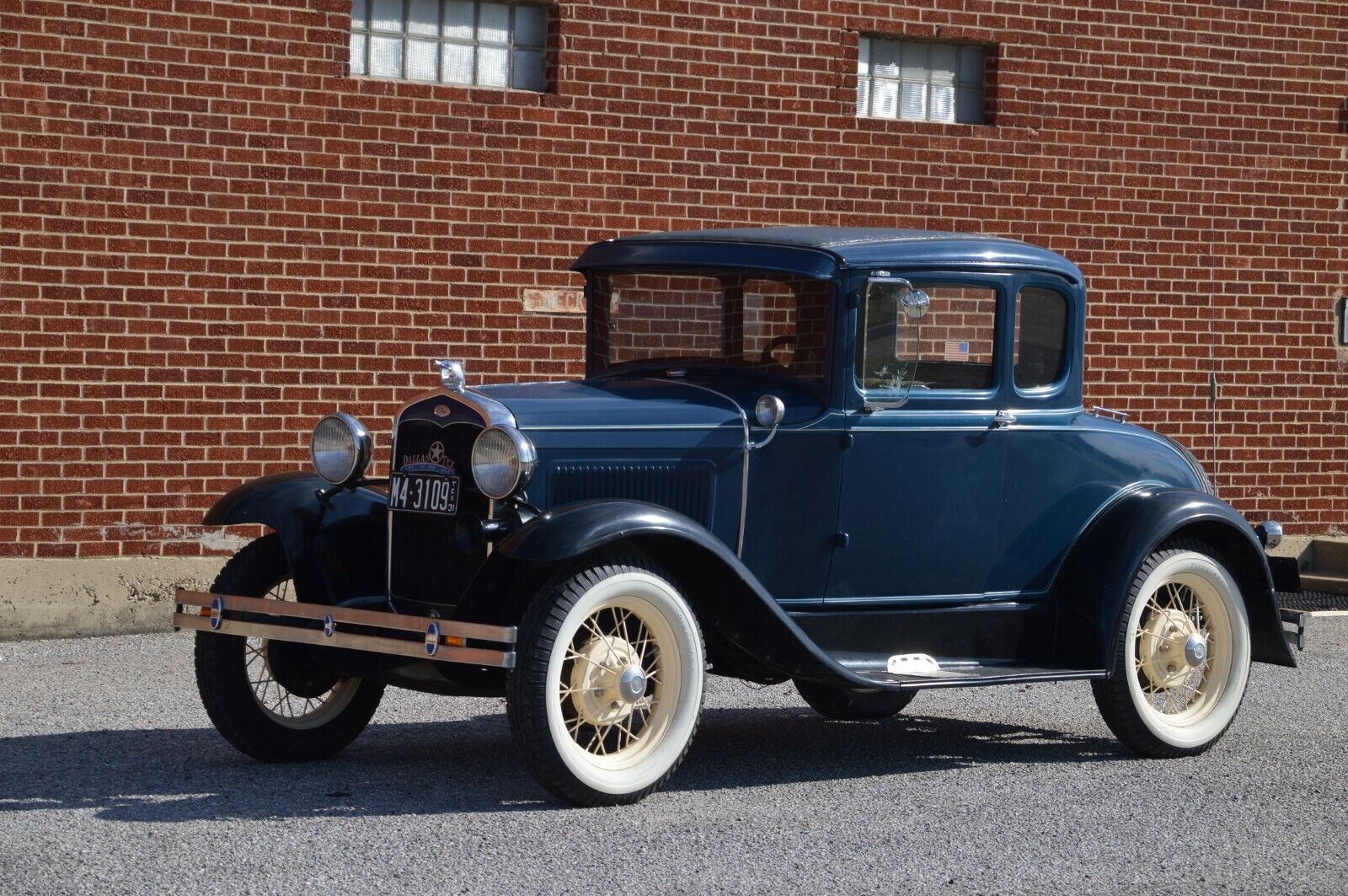 Ford-Model-A-Coupe-1931-1