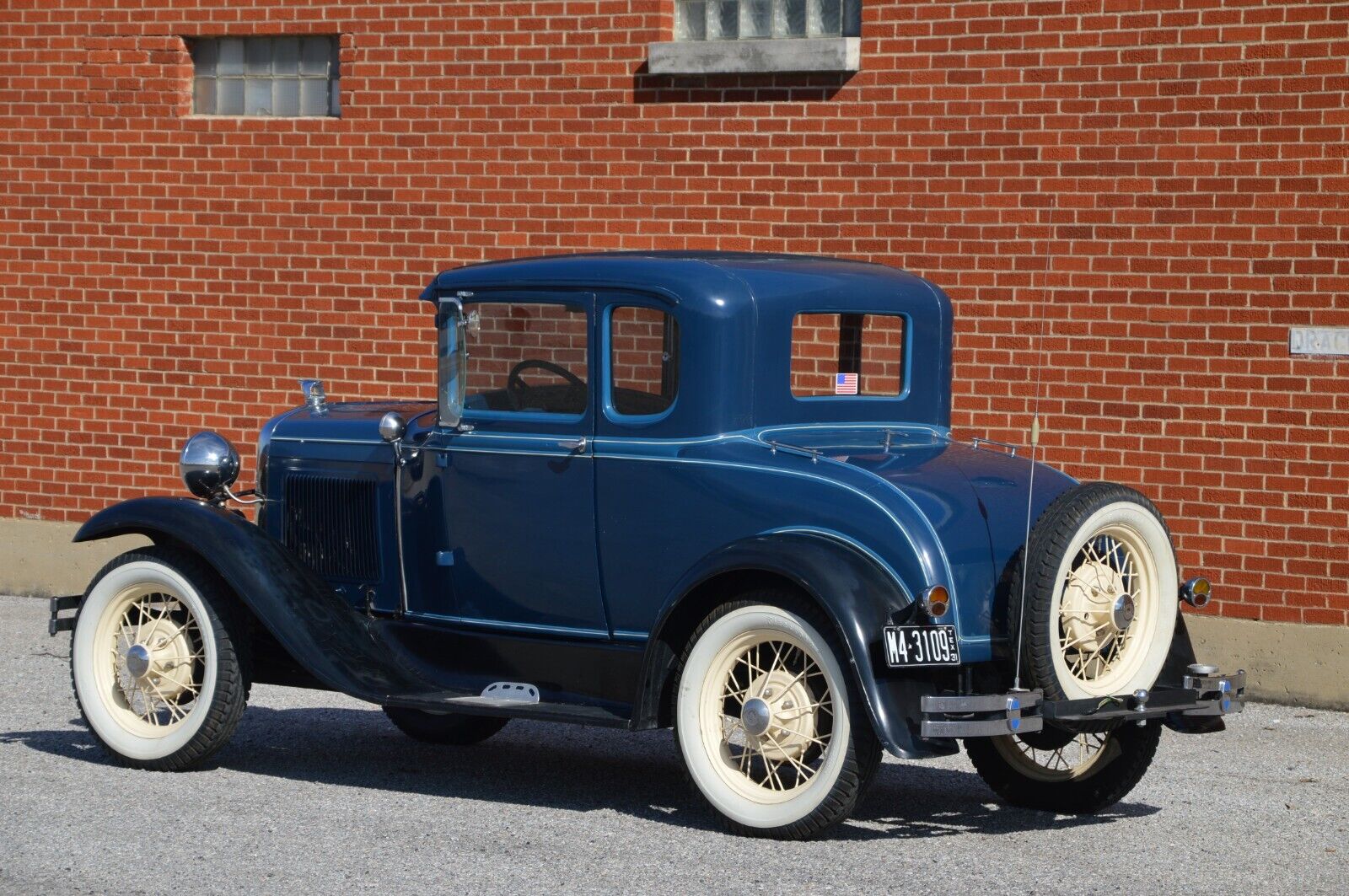 Ford-Model-A-Coupe-1931-2