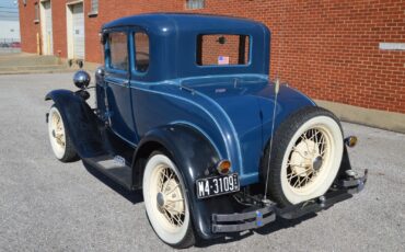 Ford-Model-A-Coupe-1931-3