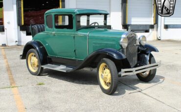 Ford-Model-A-Coupe-1931-8