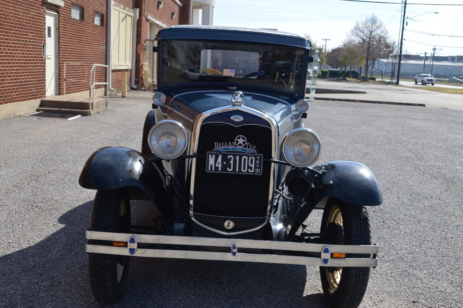 Ford-Model-A-Coupe-1931-9