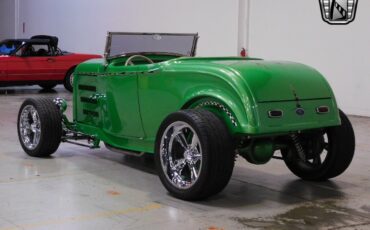 Ford-Model-B-1932-Green-Tan-3721-3